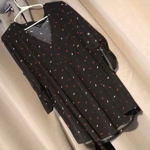 Stretch Blouse with Feather Print on Black